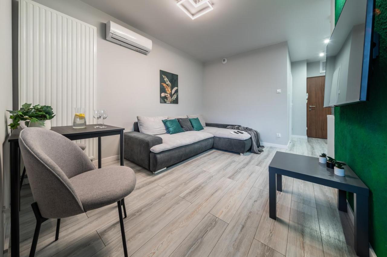 Resinest Apartamenty Jurowiecka J17 Białystok Extérieur photo